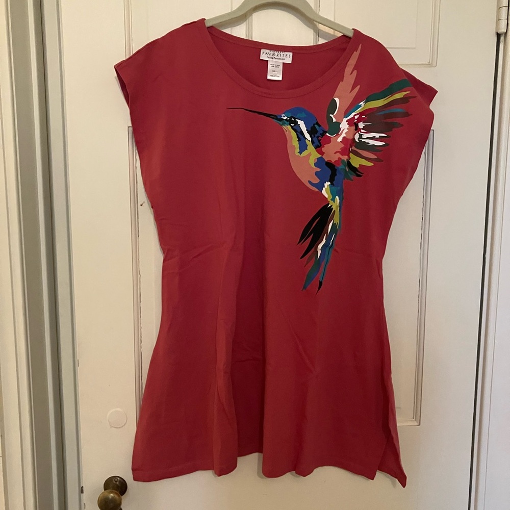 Dark Rose Tunic top with Colorful Hummingbird Design